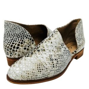 Diba.True  Snakeskin Pattern Loafers